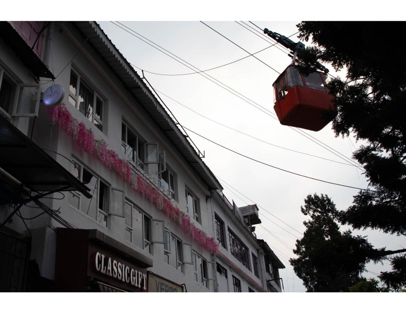 Event-First Bunkotel Mussoorie Exterior photo